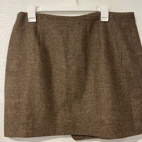 Short Skirt in wool - Picture 6 of 7